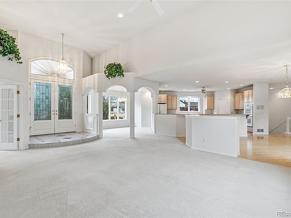 3rd image of 1387 Lexington Avenue