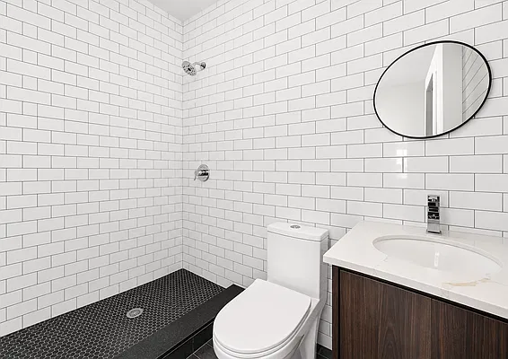 Bathroom, photo 1