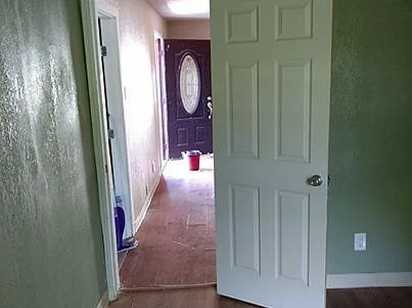 217 Benbo St, Seguin, TX 78155
