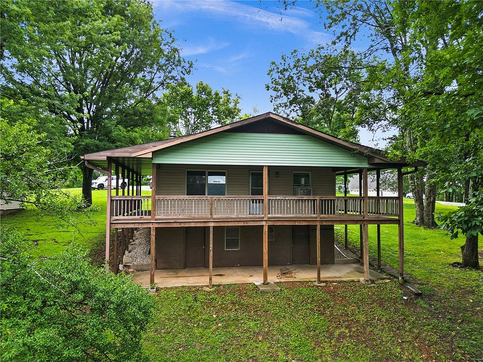 1st image of 13437 Holly Ln