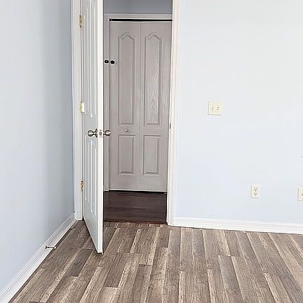 3rd image of 3329 3rd St