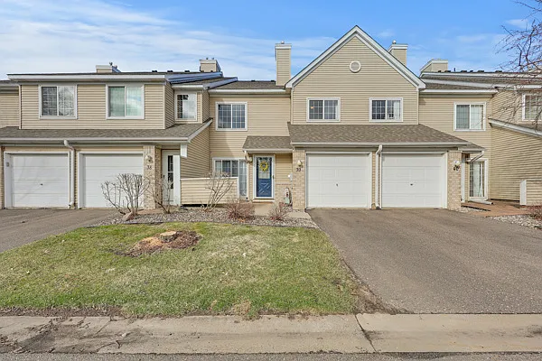 2270 Ranchview Ln N #39