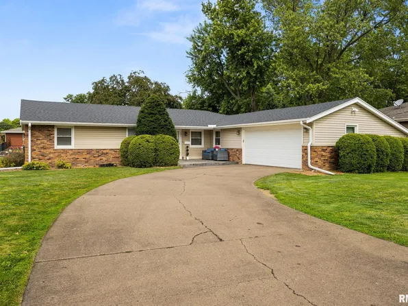 101 N Missouri Ave, Morton, IL 61550