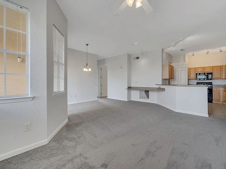817 Terrace Ridge Cir — Photo 10
