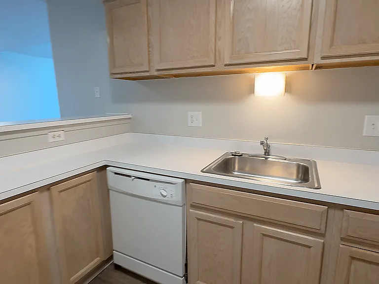 Prentiss Pointe Apartments — Photo 91