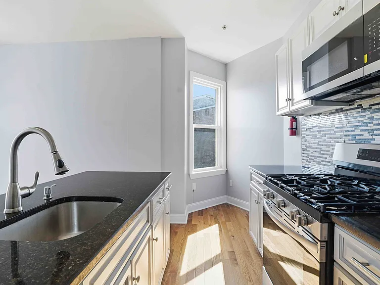 859 E Church Ln #3 — Photo 23