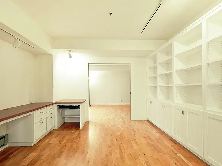 601 Van Ness Ave #151 — Photo 17