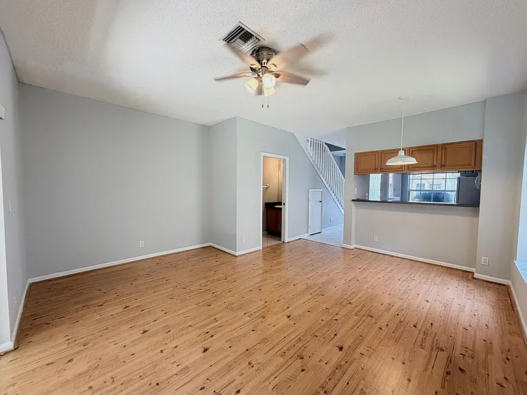 5035 Palmbrooke Cir — Photo 3