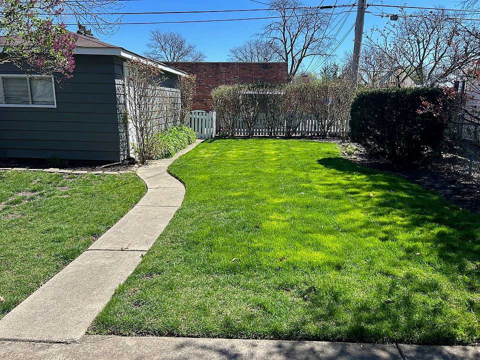 2nd image of 323 Nottingham Ave