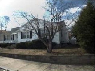 34 Gridley St, Providence, RI 02904