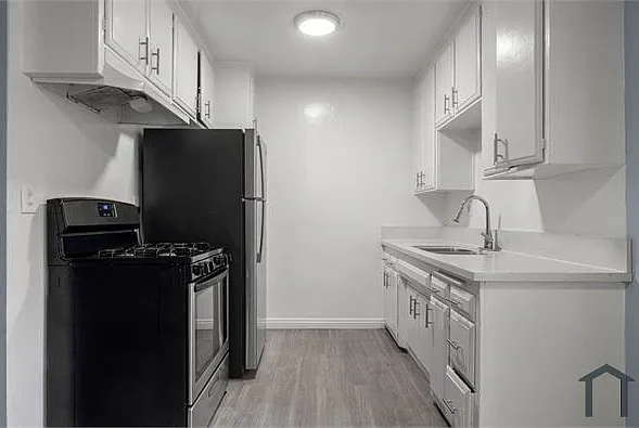 2 bed, 875 sqft, $2,295 — Photo 4