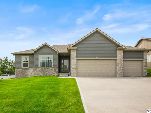 15301 Kansas Ave, Omaha, NE 68116