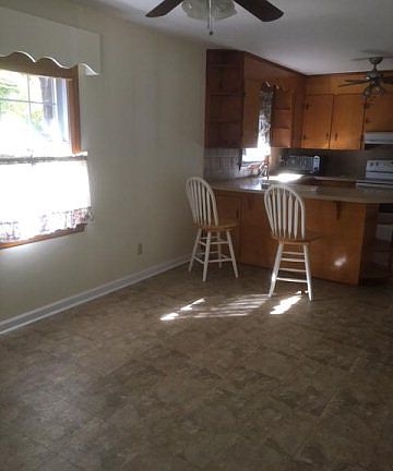 3rd image of 307 Forest Ln