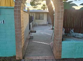 1745 N Hart Ln, Tucson, AZ 85712
