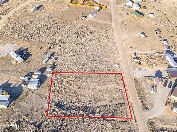 3rd image of 165 Meadow Lark Ln