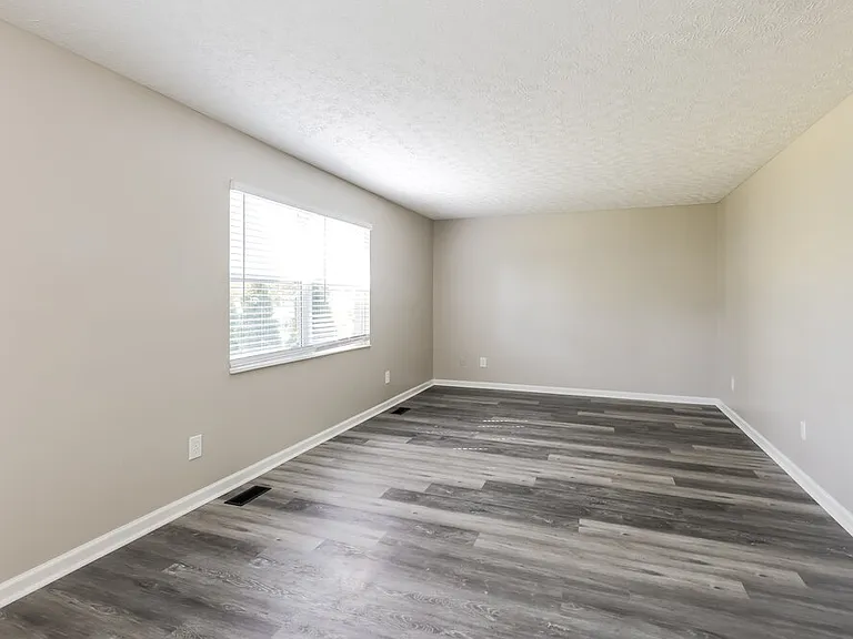 448 Springwood Lake Dr — Photo 10