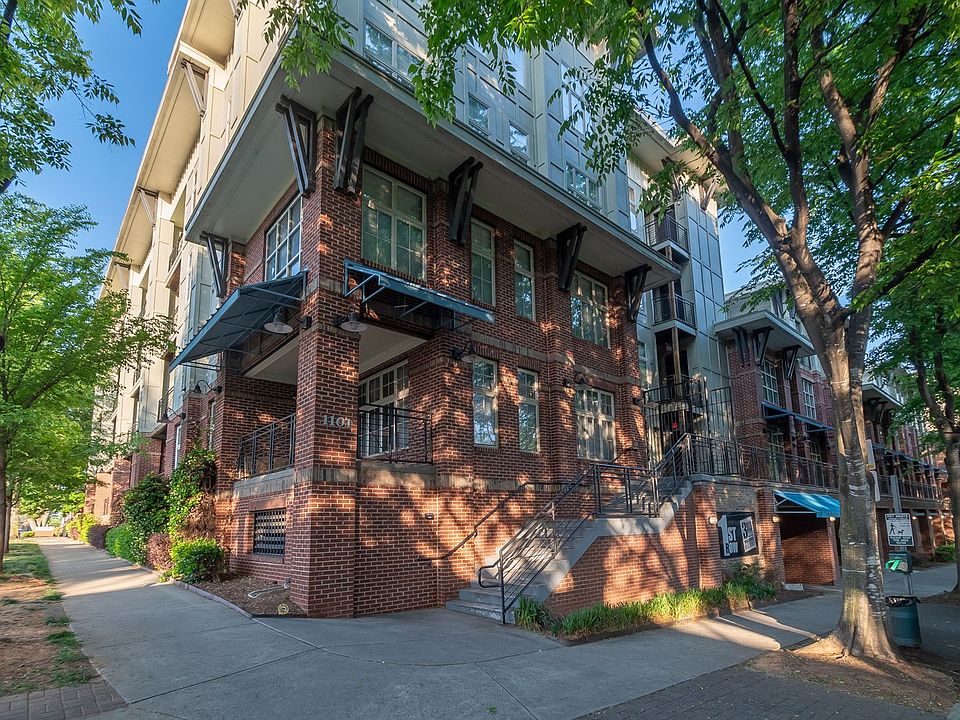 1st image of 1101 W 1st St #208