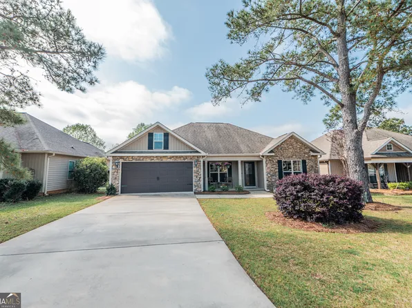 300 Loneoak Trl, Kathleen, GA 31047