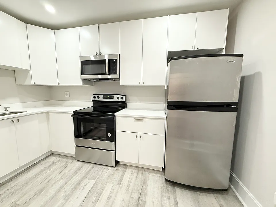 15 Ruggles St #3L