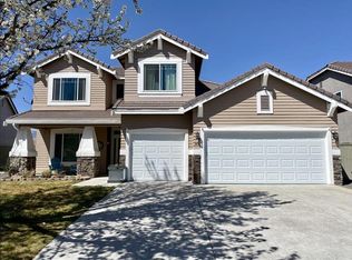 9475 Oakley Ln, Reno, NV 89521