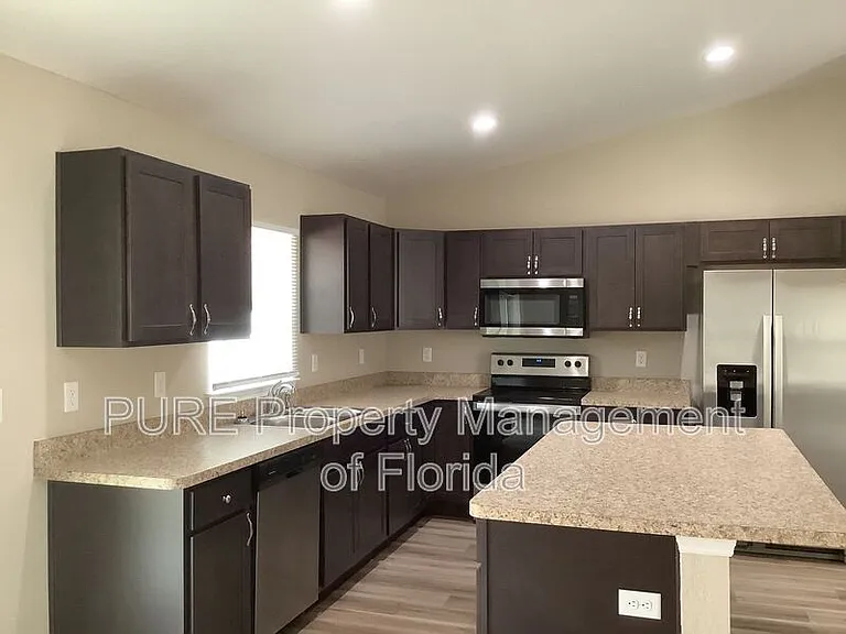 14010 SW 79th Ter — Photo 7