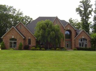 1037 Crestmont Rd, Hurricane, WV 25526