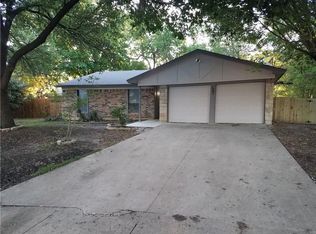 1001 Shana Ct, Arlington, TX 76014