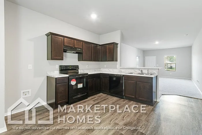 27 Erwin Dr — Photo 9