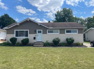 11325 Gross Dr, Parma, OH