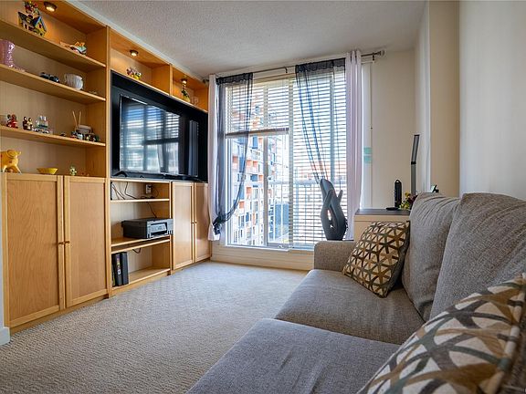 2nd image of 835 View St #603