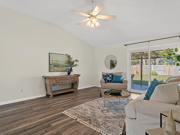 13241 Mendenhall Pl — Photo 18