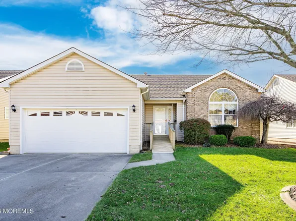 91 Westport Drive, Toms River, NJ 08757