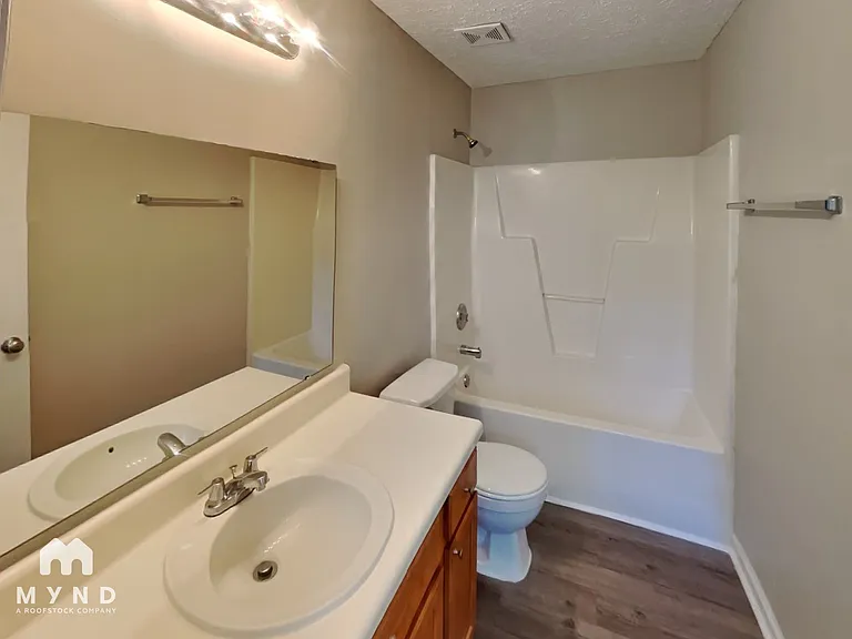 1106 Lady Banks Dr — Photo 19