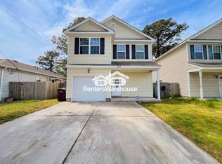 1713 Sparrow Rd, Chesapeake, VA 23320