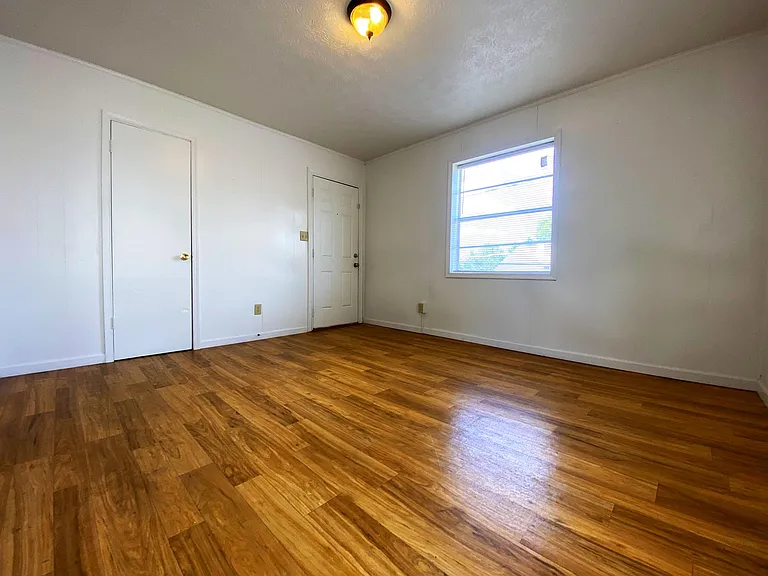 260 Port Republic Rd #5 — Photo 16