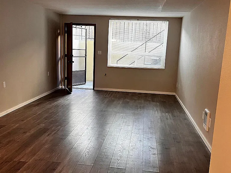 2216 NW 59th St #1 — Photo 10