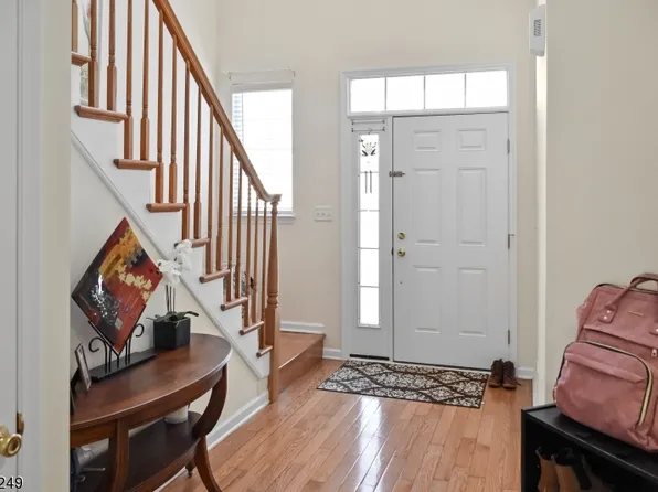 64 Jackson Ave, Montgomery Twp., NJ 08540