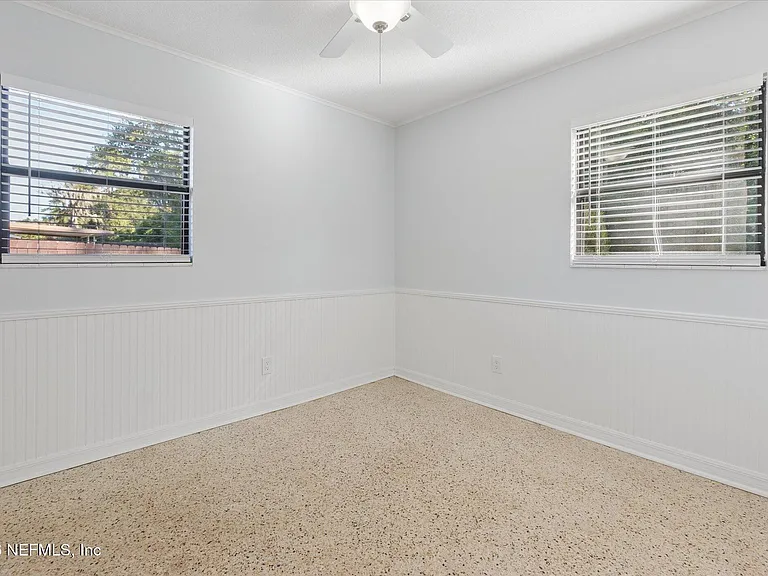 863 Westgate Dr — Photo 25