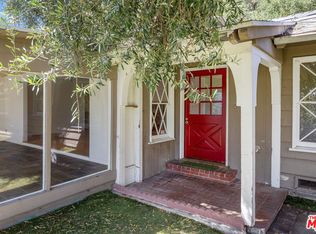3445 Beverly Glen Blvd, Sherman Oaks, CA 91423