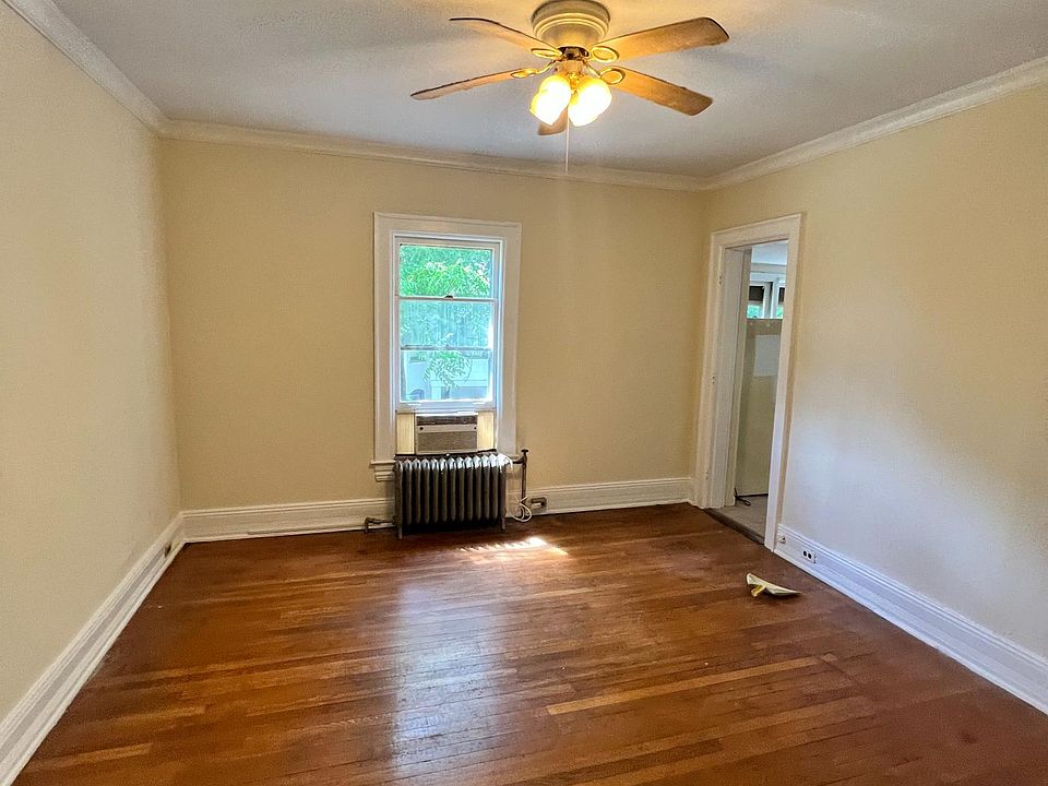 2nd image of 427 Highland Ave SW APT 3