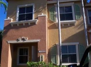 10600 SW 8th St, Pembroke Pines, FL 33025