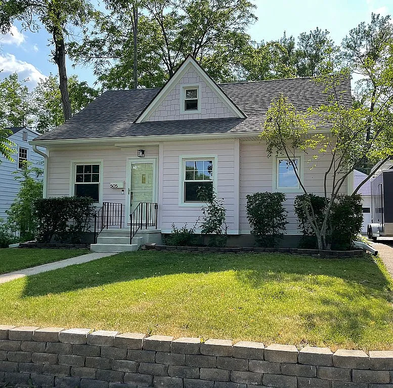 505 Bruce St photo 1