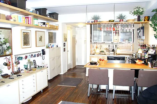 Rented by Steven Corcoran Real Estate | media 21