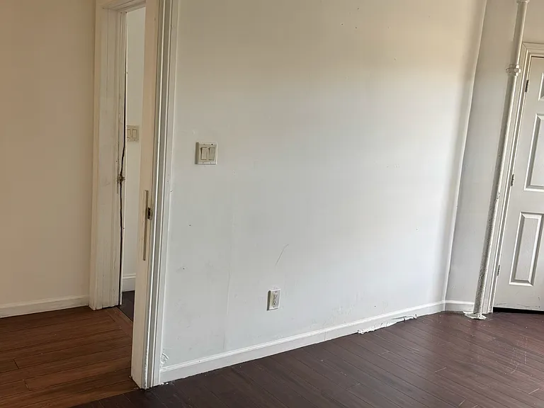 979 McLean Ave #2 — Photo 7