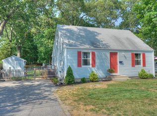 75 New Lexington Rd, North Kingstown, RI 02852