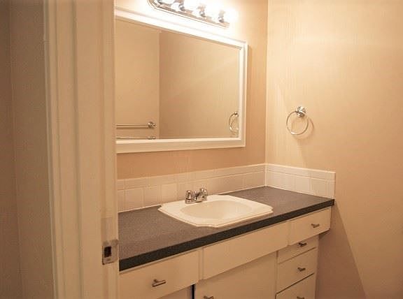 5th image of 9401 23rd Ave NE APT 7