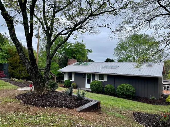 9265 Long Hollow Rd, Gainesville, GA 30506