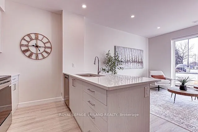 75 Walnut St #106 — Photo 5