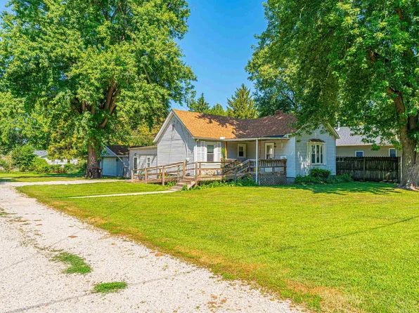 701 Palmer Ave, Lincoln, IL 62656