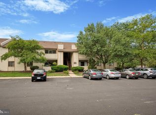 206 Hickory Ct, Lansdale, PA 19446